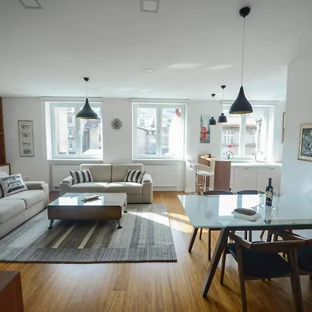 Luxury Penthouse Appartement *